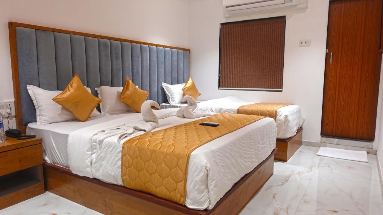 Hotel Palms Residency, Chembur Mumbai Ngoại thất bức ảnh