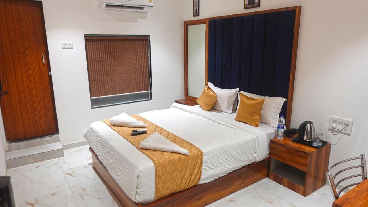 Hotel Palms Residency, Chembur Mumbai Ngoại thất bức ảnh