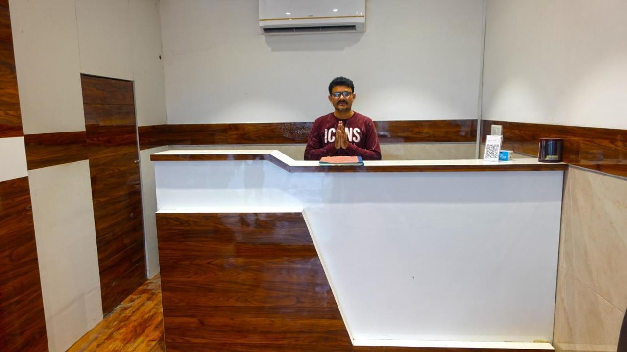 Hotel Palms Residency, Chembur Mumbai Ngoại thất bức ảnh