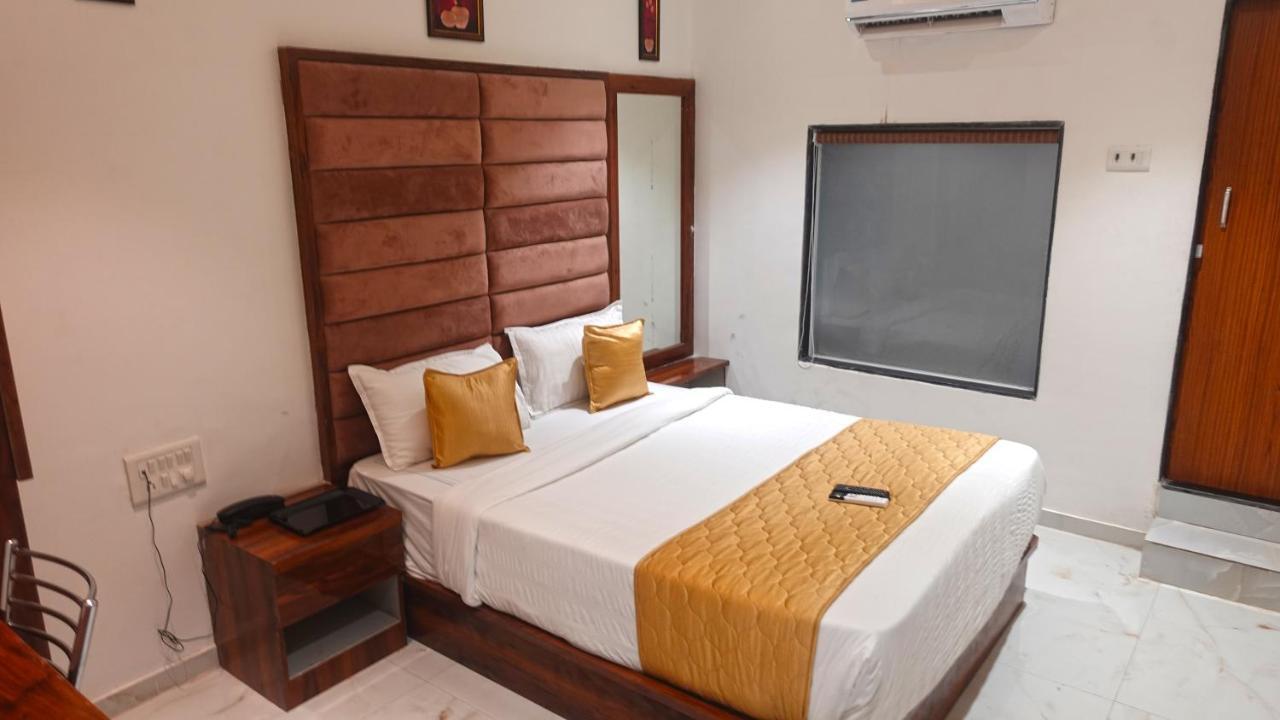 Hotel Palms Residency, Chembur Mumbai Ngoại thất bức ảnh
